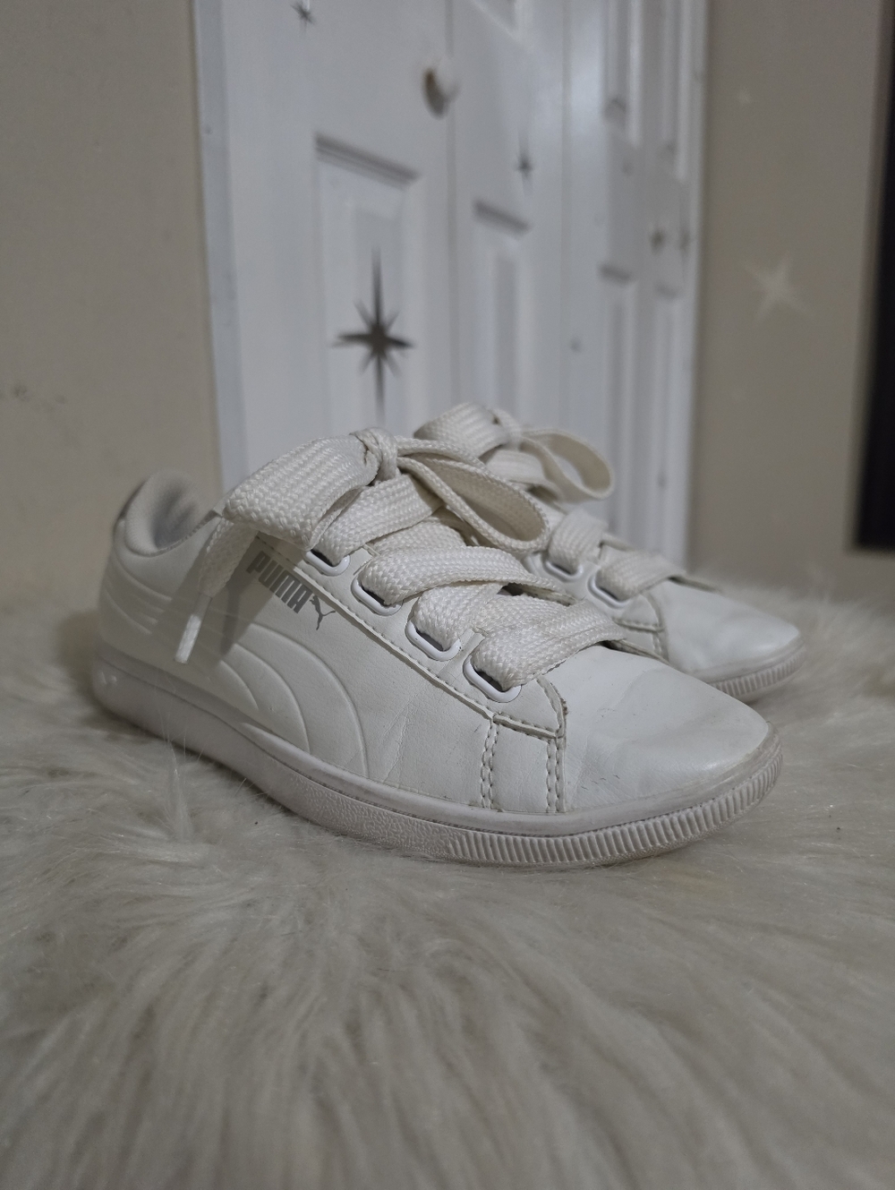 Puma Vikky Ribbon White Extra Wide Lace Low Top Core Sneakers Shoes Size 7.5